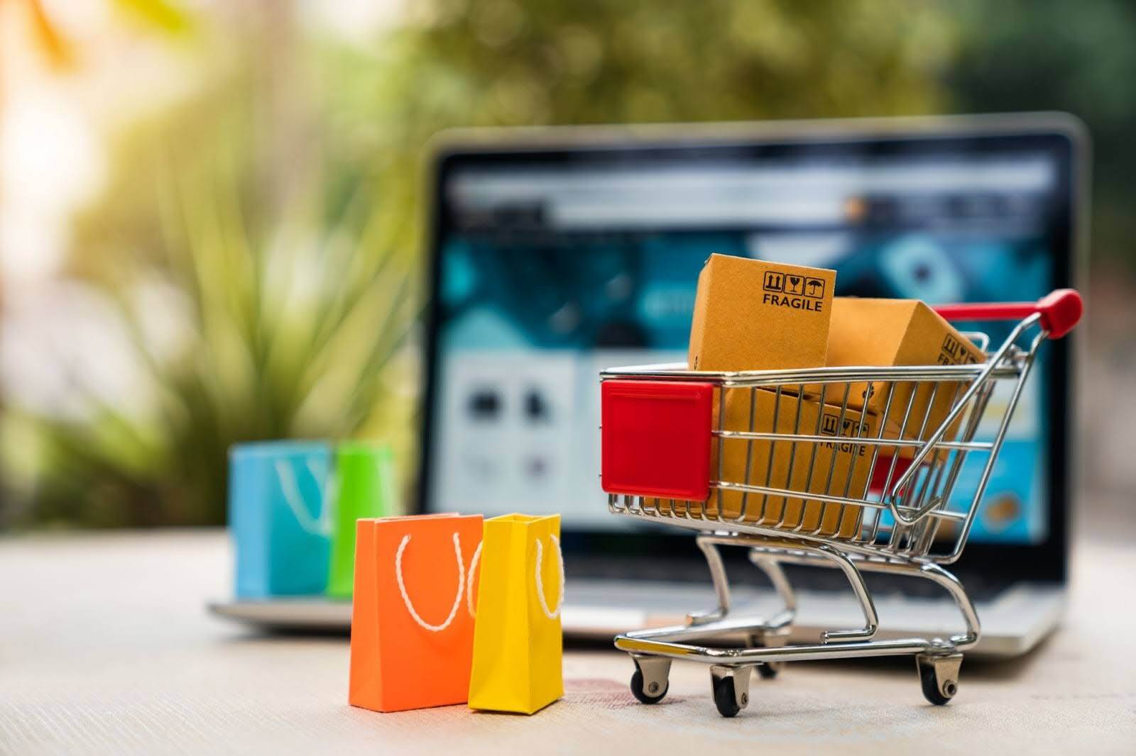 Стратегии e-commerce: выбор между маркетплейсами и собственными каналами продаж - 2